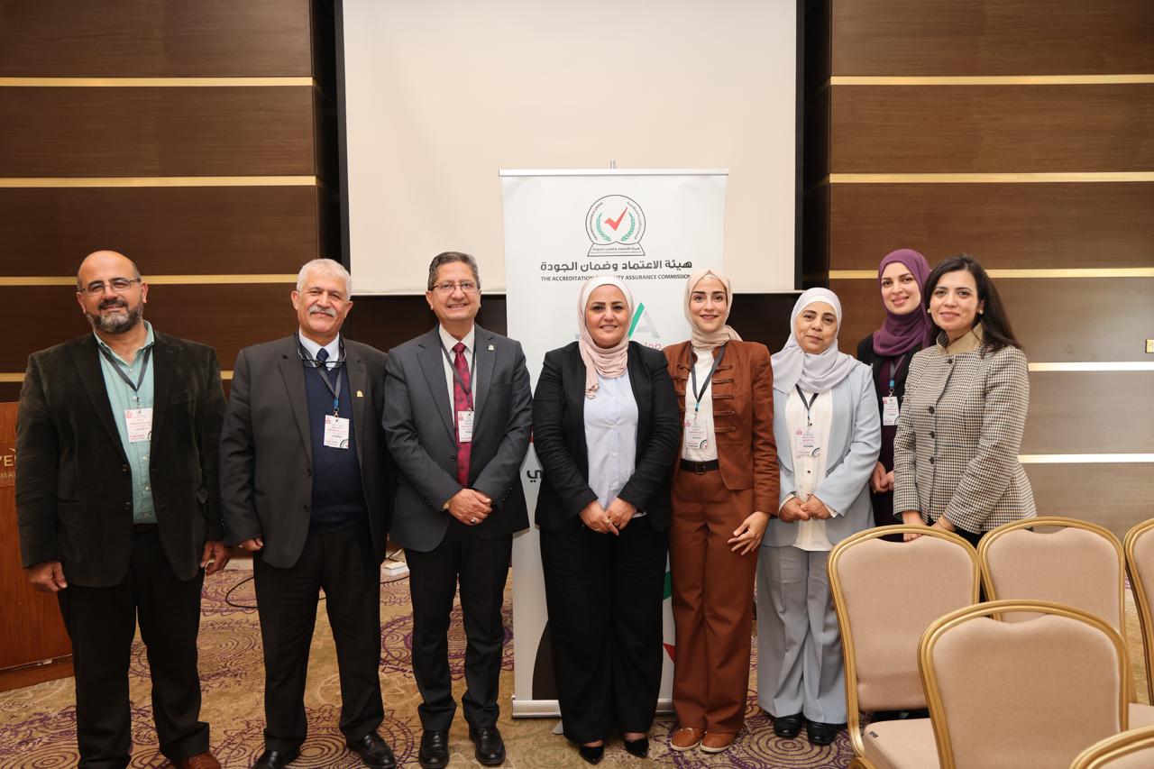 أكاديميون من كلية الآداب حصلوا على شهادة مقيم جودة من هيئة اعتماد مؤسسات التعليم العالي و ضمان جودتها.