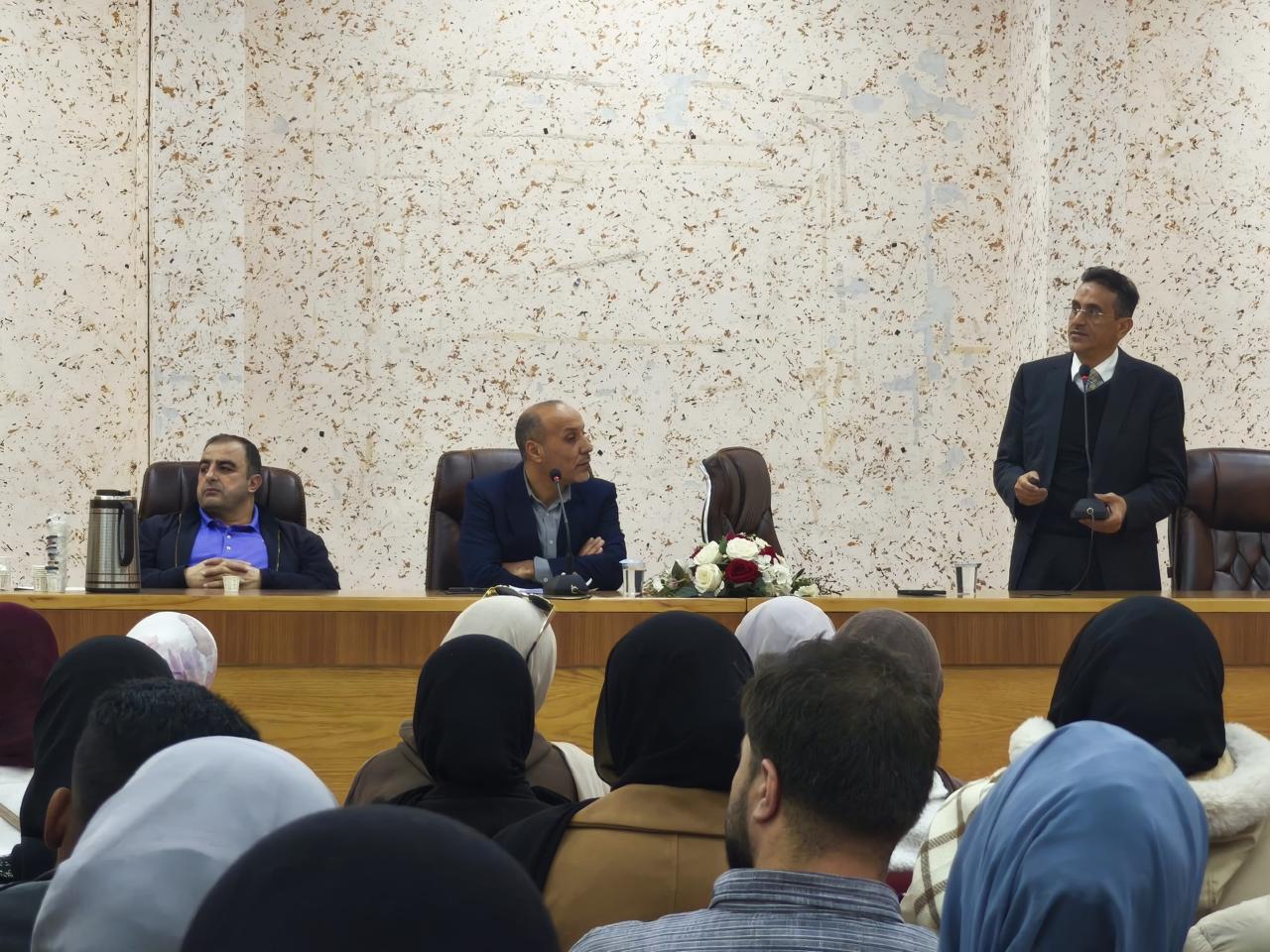 قسم علم الاجتماع والعمل الاجتماعي ينظم محاضرة بعنوان 