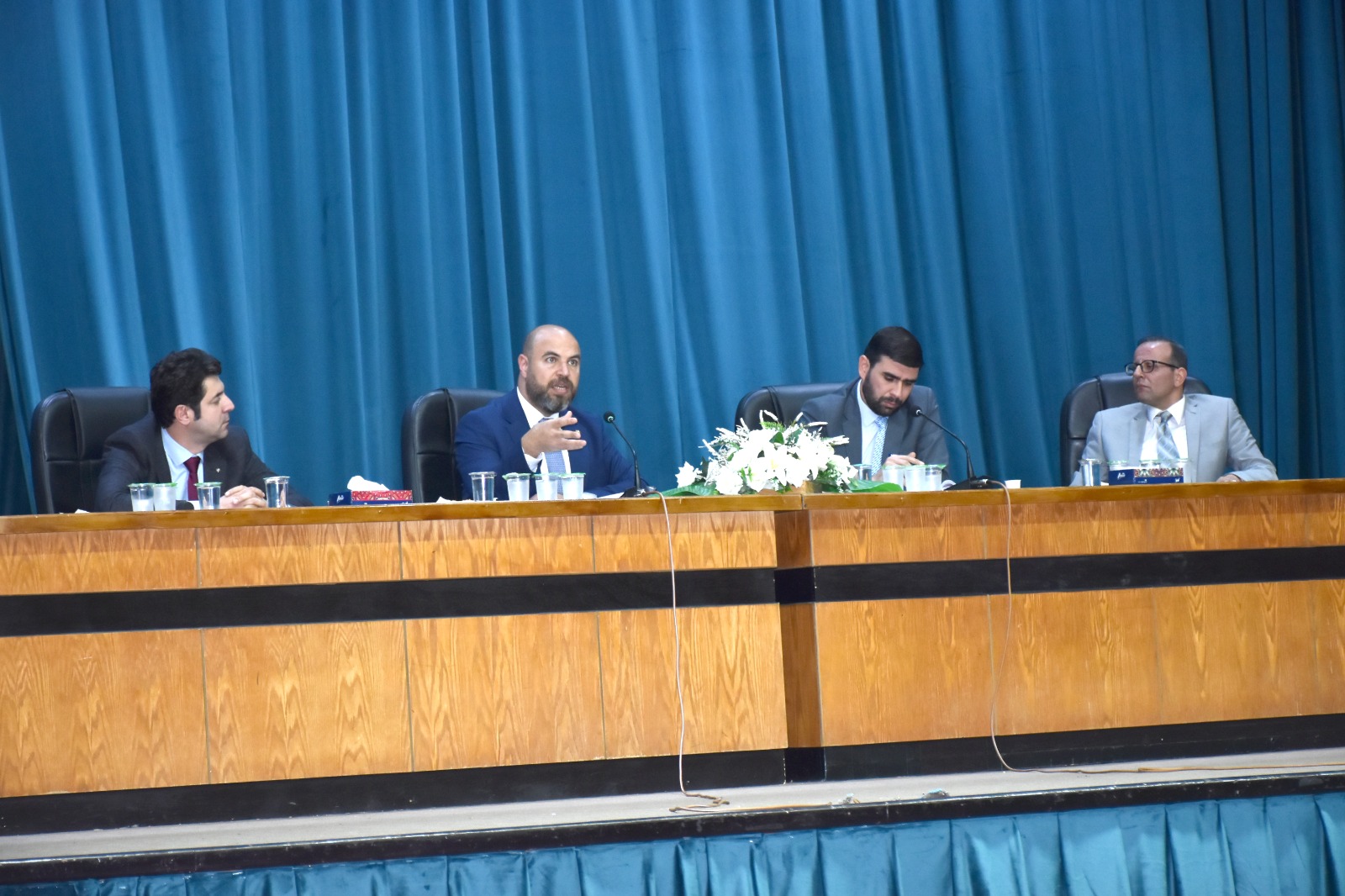 الشرايري يلتقي أسرة كلية الآداب.. ويدعو لتعزيز الشراكات الدولية لما فيه مصلحة "اليرموك" وأهدافها المؤسسية