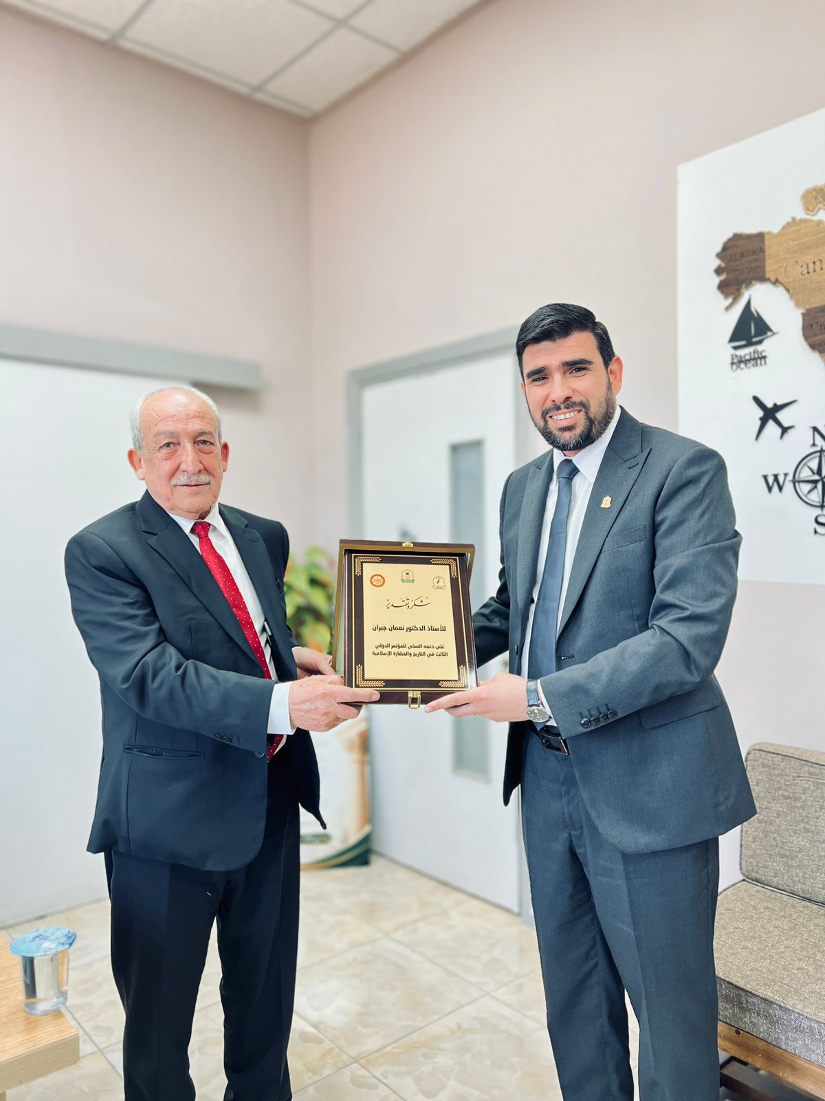 قسم التاريخ يُكرّم الأستاذ الدكتور نعمان جبران 